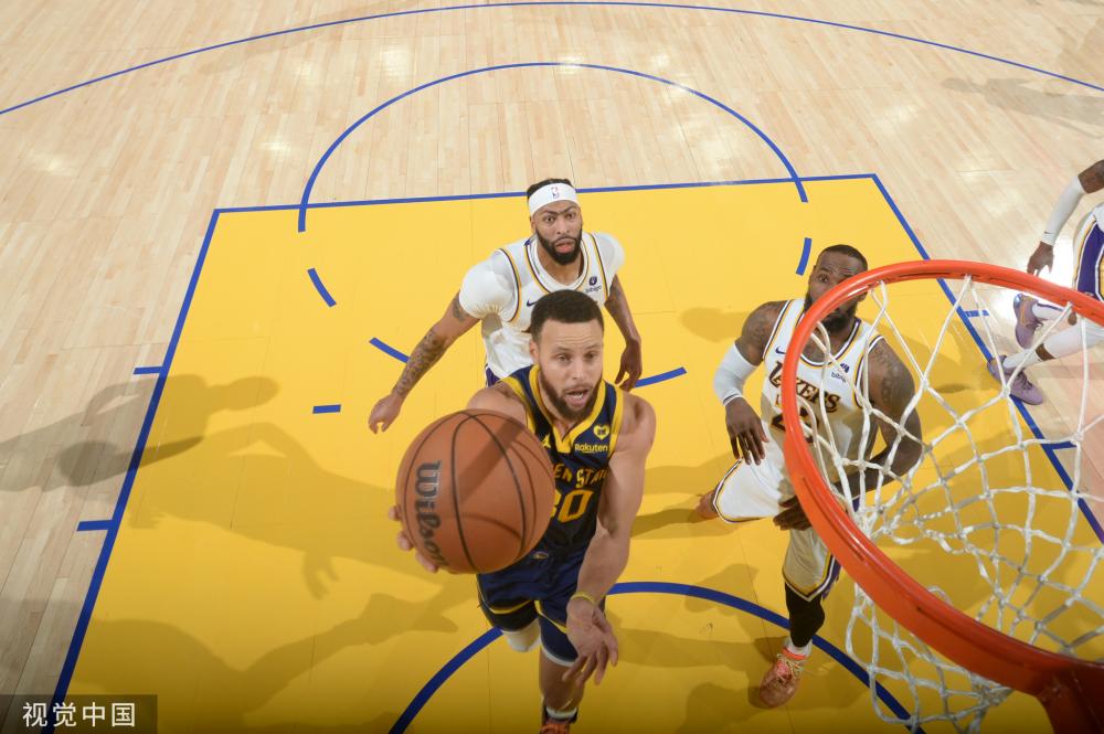 的比赛中展 的比赛中展